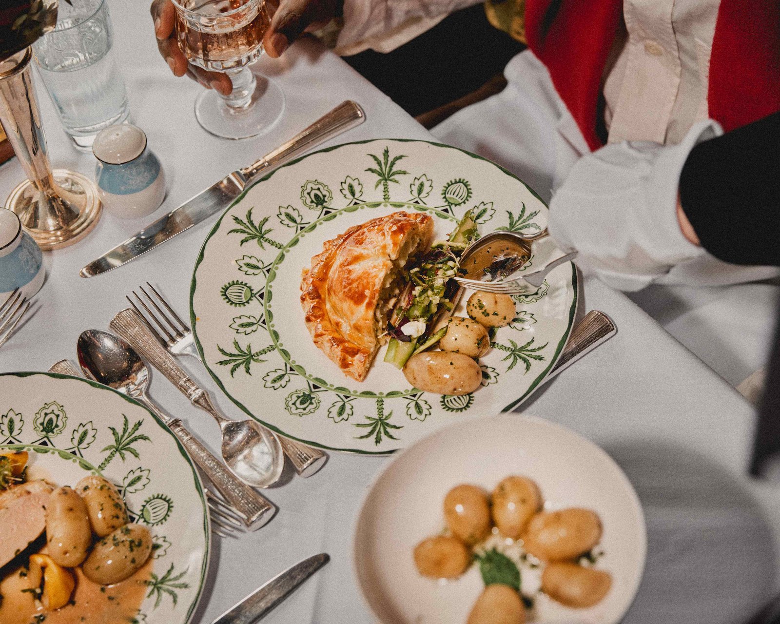 British Pullman, A Belmond Train - dining car