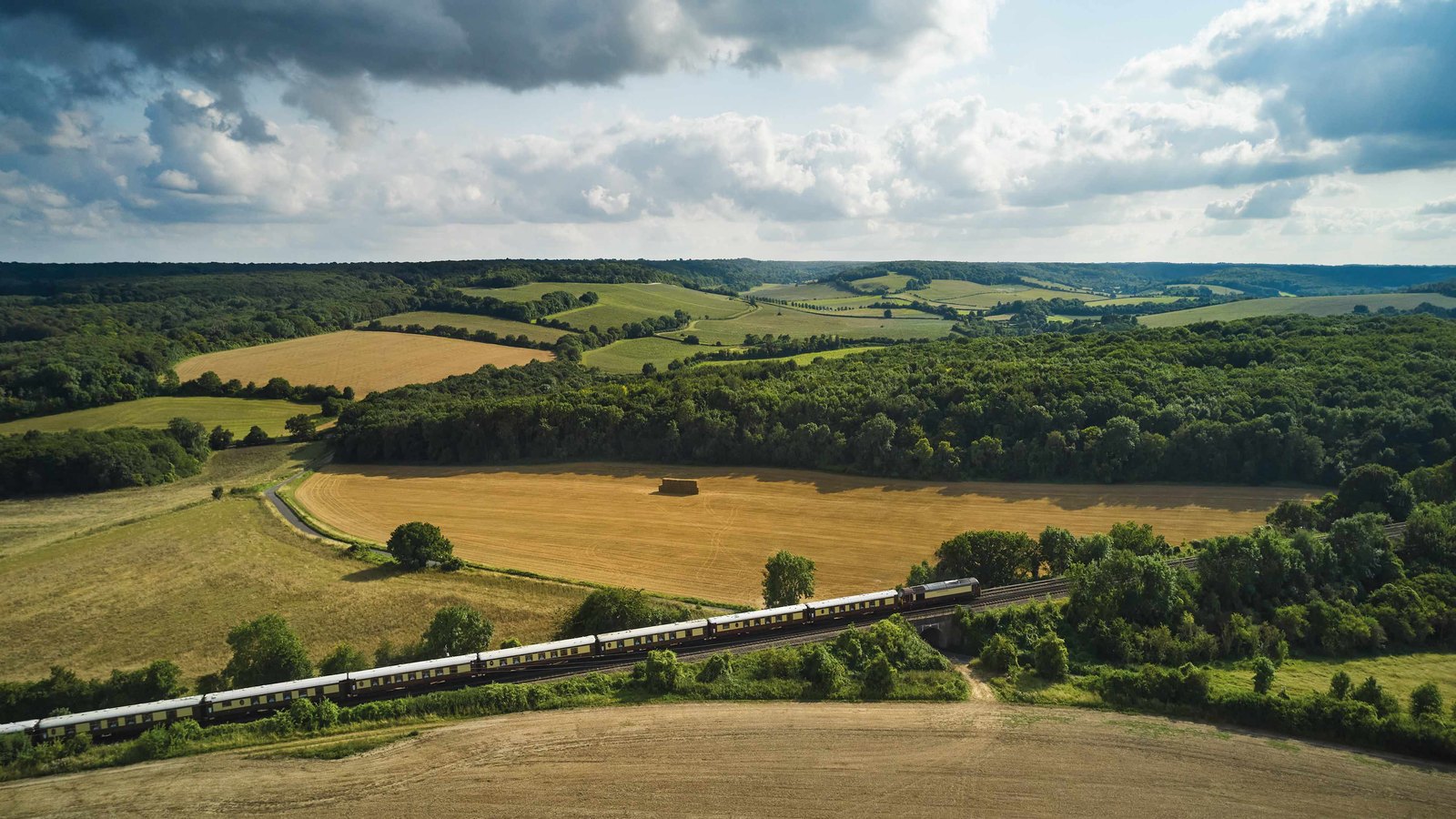 British Pullman, A Belmond Train - exterior