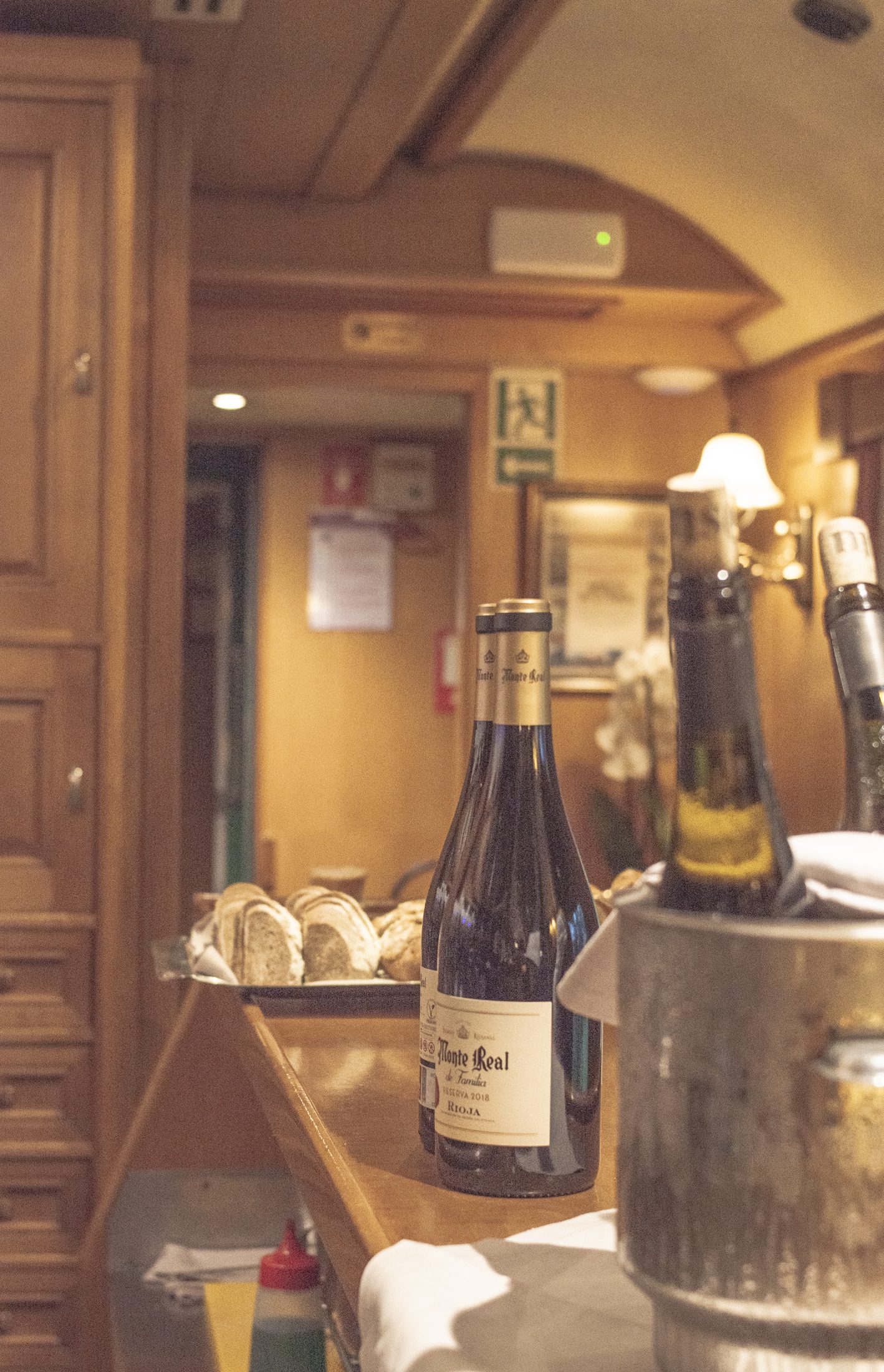 Costa Verde Express — Dining car