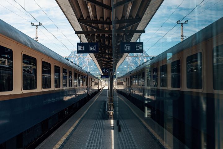 Golden Eagle Danube Express: el tren en la estación de Bischofshofen, Austria