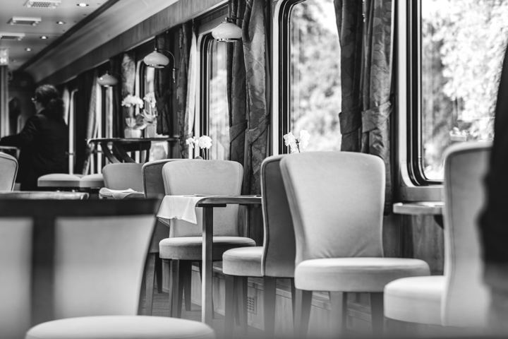 Golden Eagle Danube Express : la voiture-bar salon