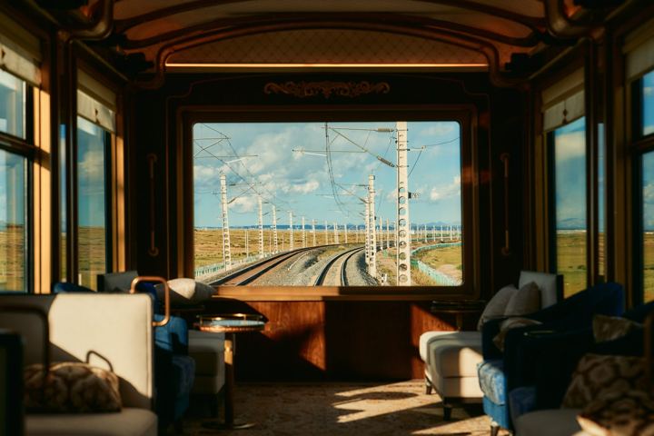 Golden Eagle Silk Road Express: the observation car