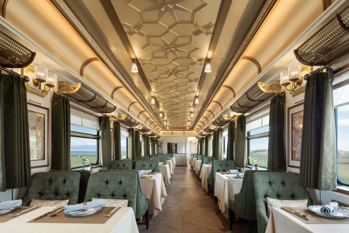 Golden Eagle Silk Road Express: the restaurant car