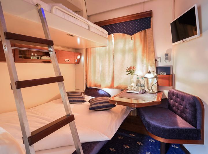 Golden Eagle: a Gold Class cabin