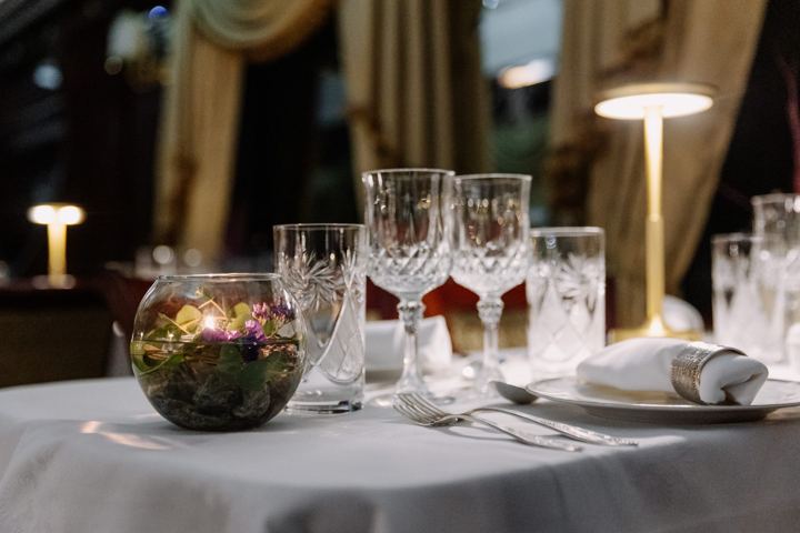 Golden Eagle: the restaurant car
