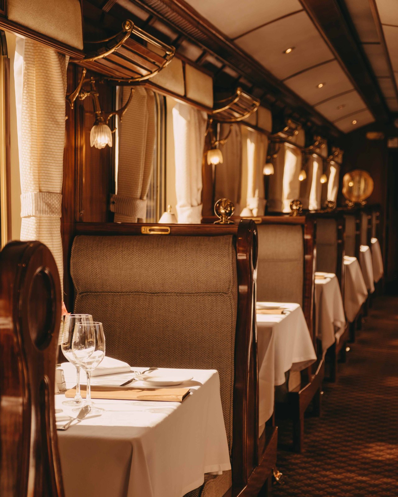 Hiram Bingham, A Belmond Train - dining car