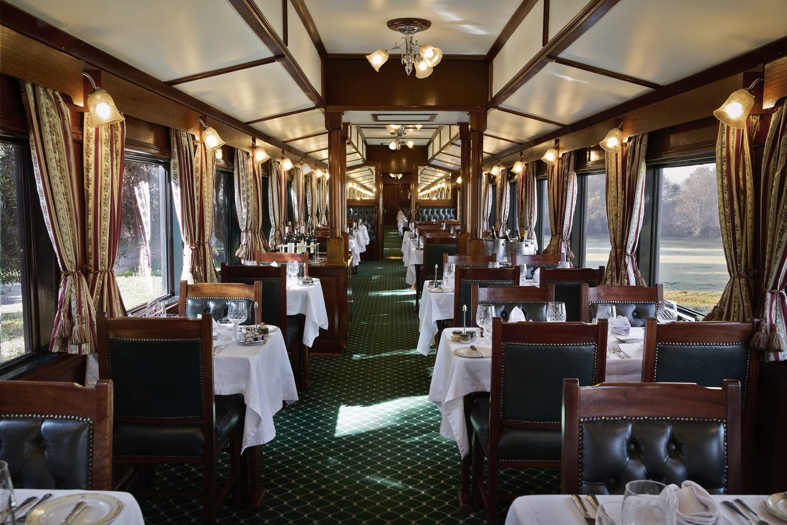 Pride of Africa — Rovos Rail: Dining car