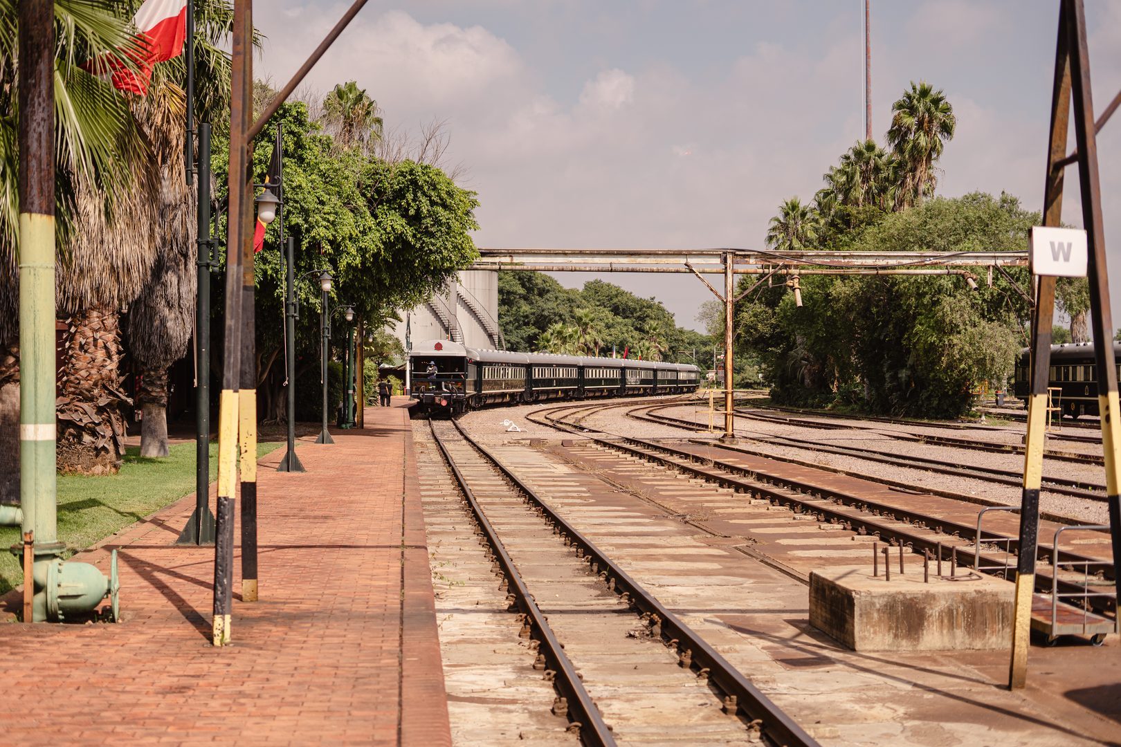 Pride of Africa — Rovos Rail: Platform Train