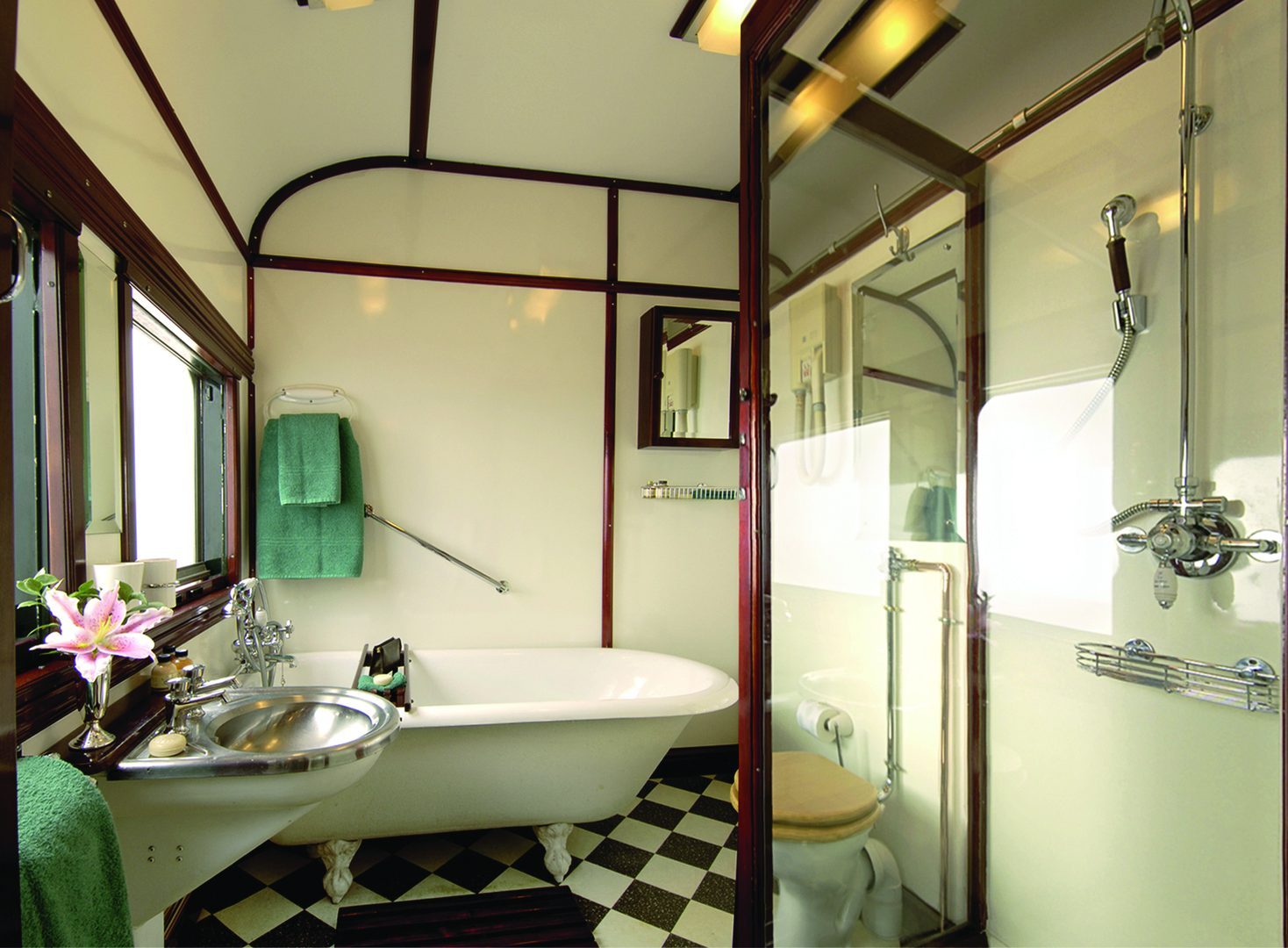 Pride of Africa — Rovos Rail: Royal Bathroom