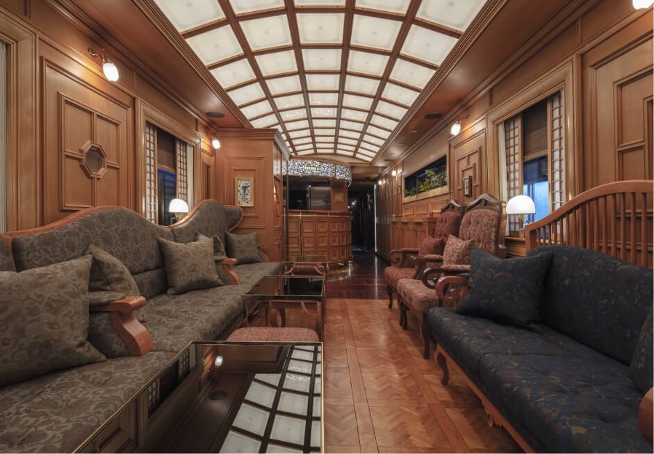 Seven Stars in Kyushu - dining car